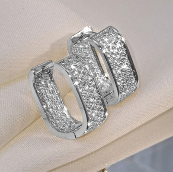 White gold diamond earrings - Picture 3 of 5